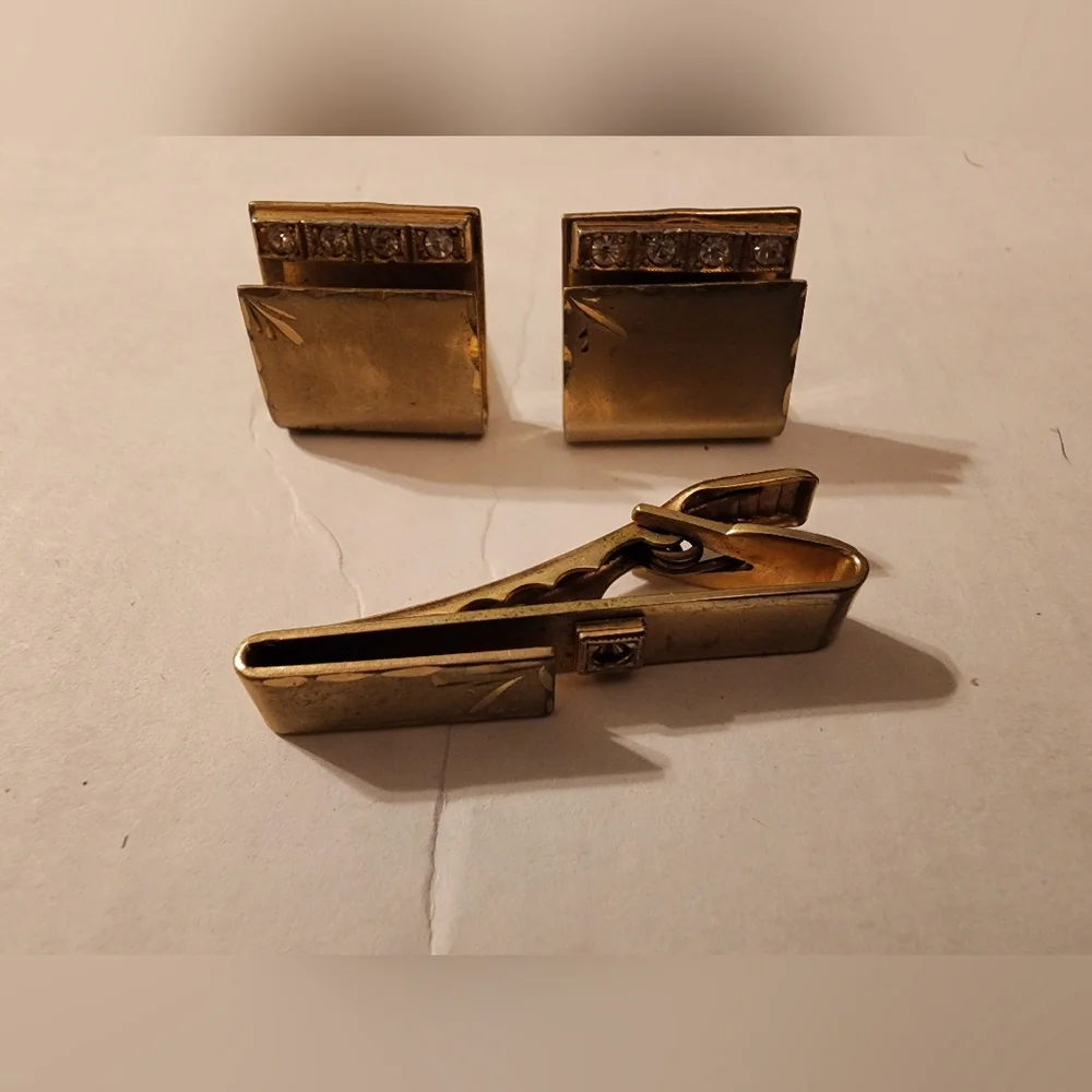 1960s 1970sVintage Cufflink & Tie Bar Set Gold Tone Cuff Links Square
